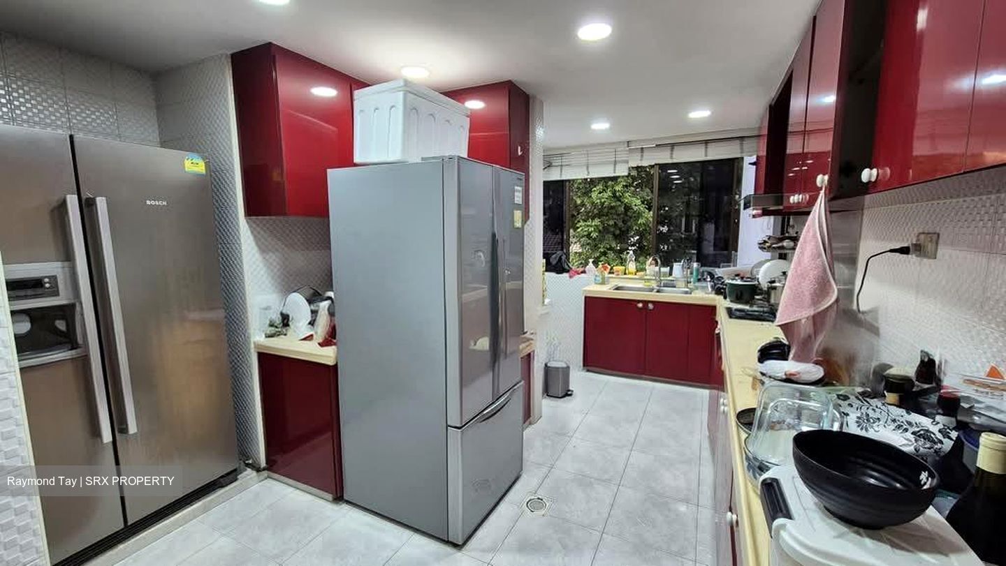 Rich East Garden (D16), Condominium #569745901